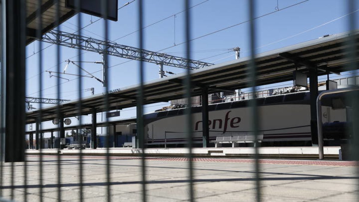 Estación de ferrocarril de León. MARCIANO PÉREZ