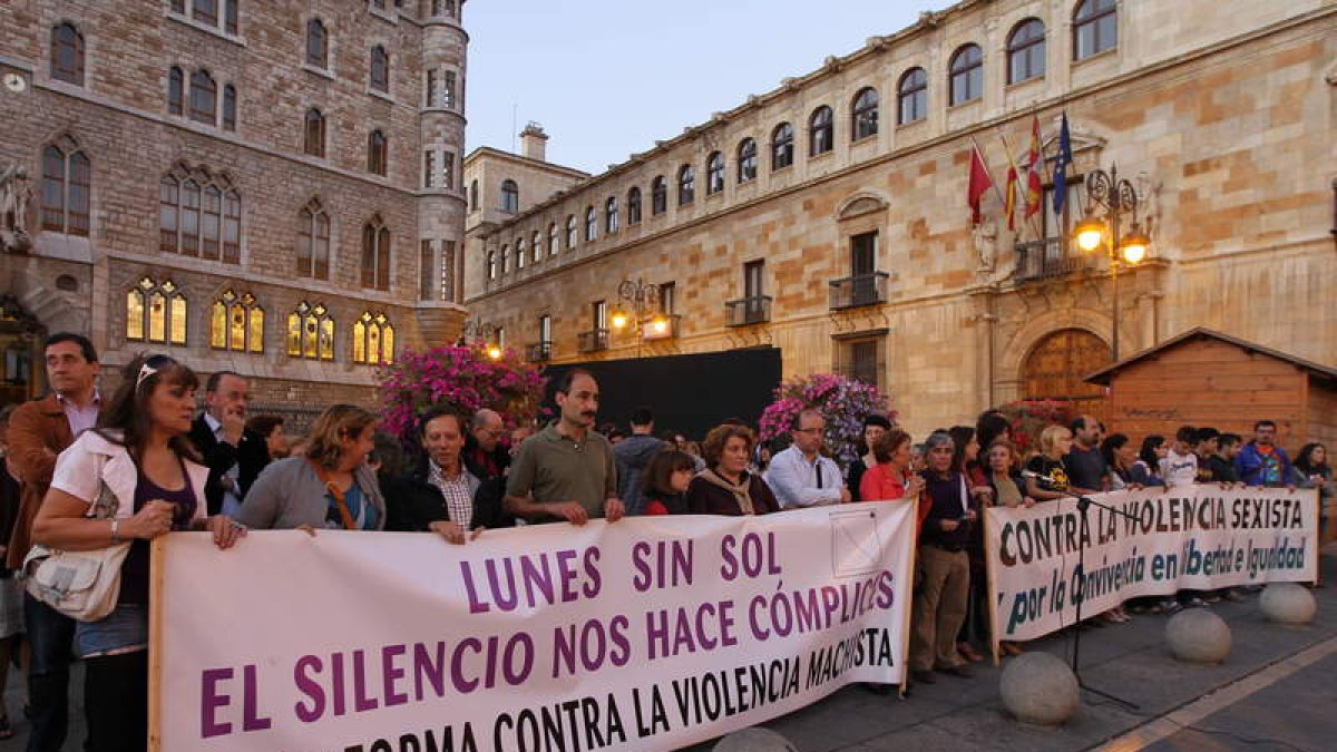 Concentración en Botines en contra del asesinato de María Valladares.