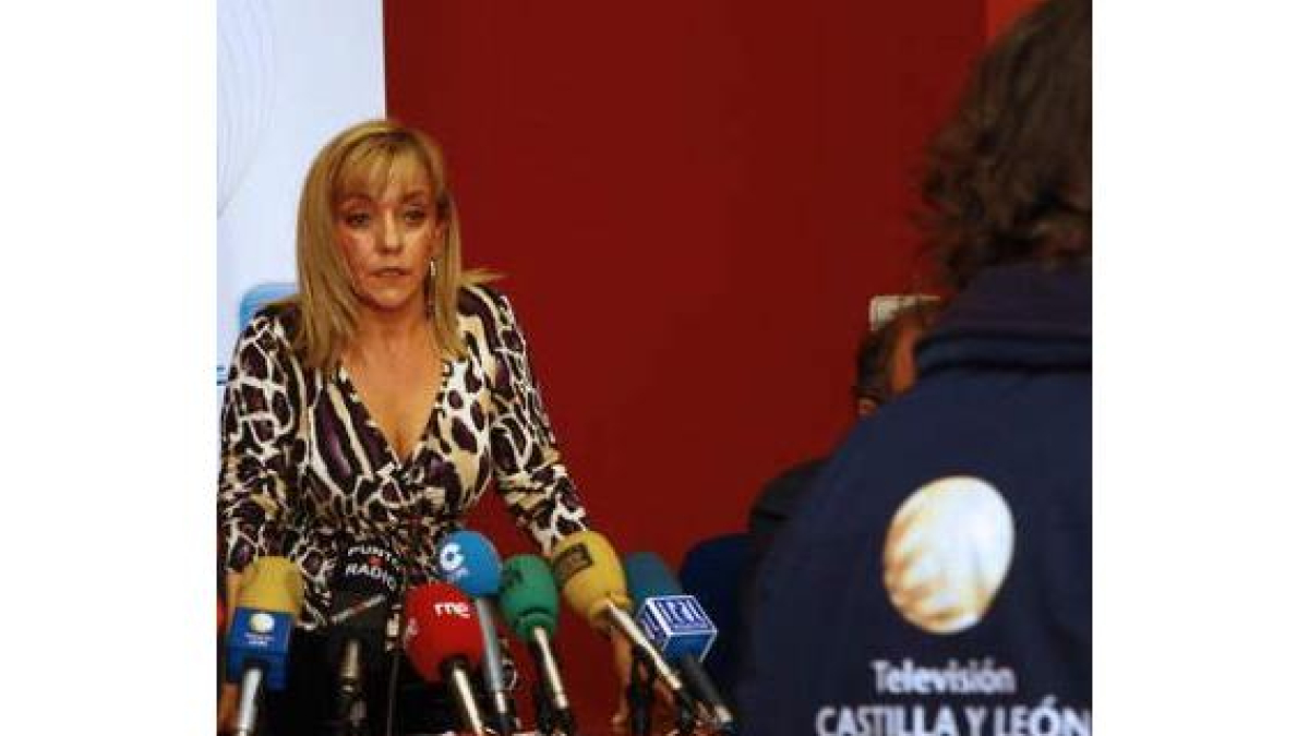 Isabel Carrasco, el día que presentó su candidata a la presidencia del PP