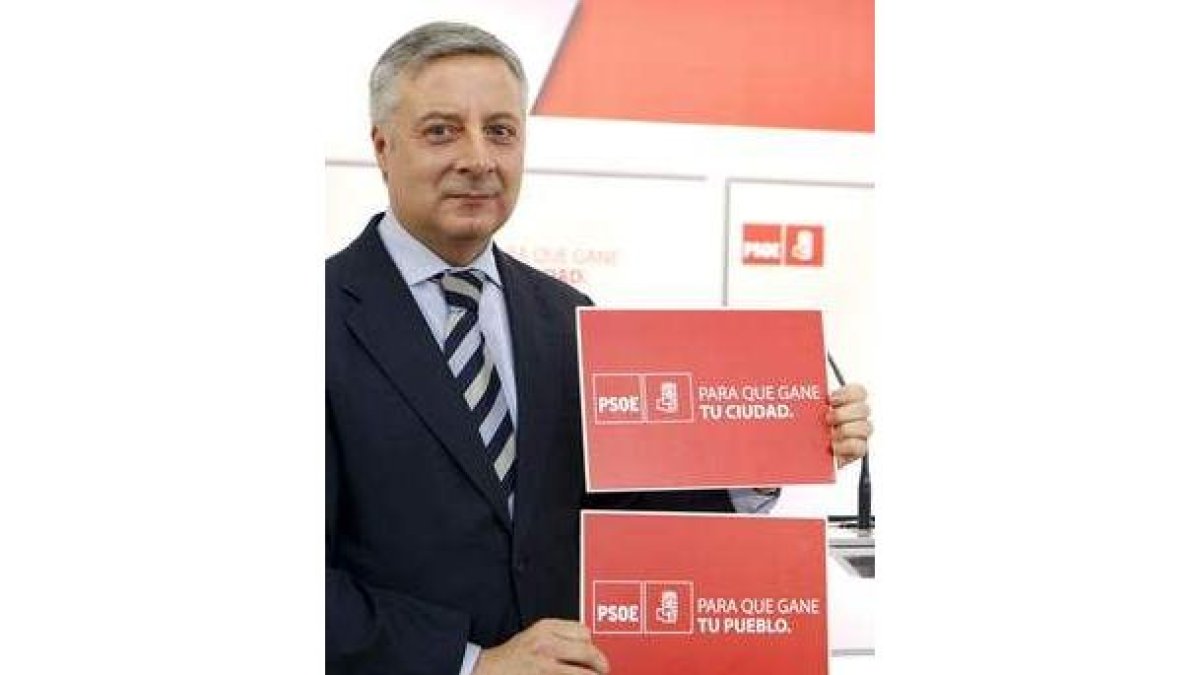 Blanco presentó la precampaña del PSOE.