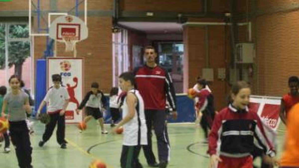 Ferrer, un mito en León, no faltará a la cita con los aficionados.