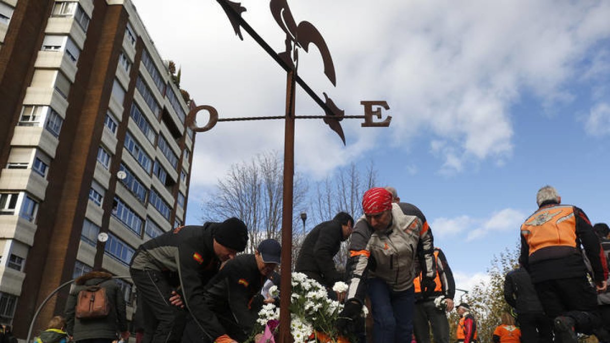 Homenaje a las víctimas de tráfico. F. Otero Perandones.