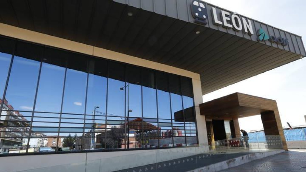 Adif ha ofertado la nueva estación de León para el rodaje de películas y series.