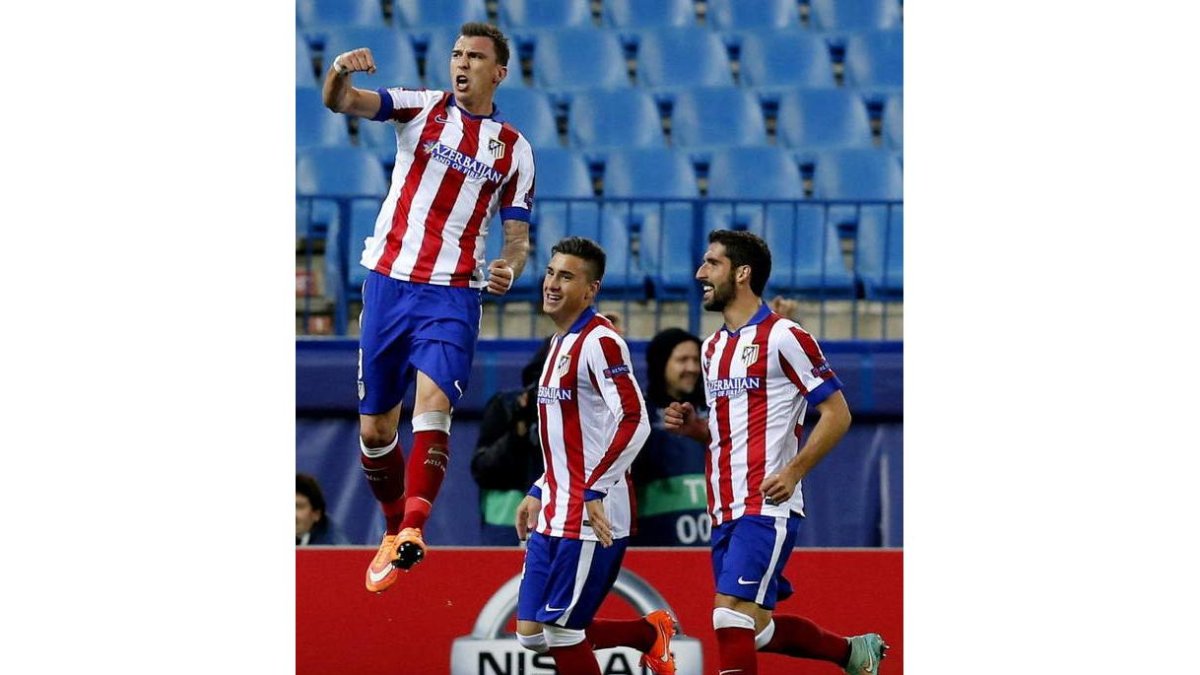 Giménez celebra su gol ante el Elche que supuso el 0-1.