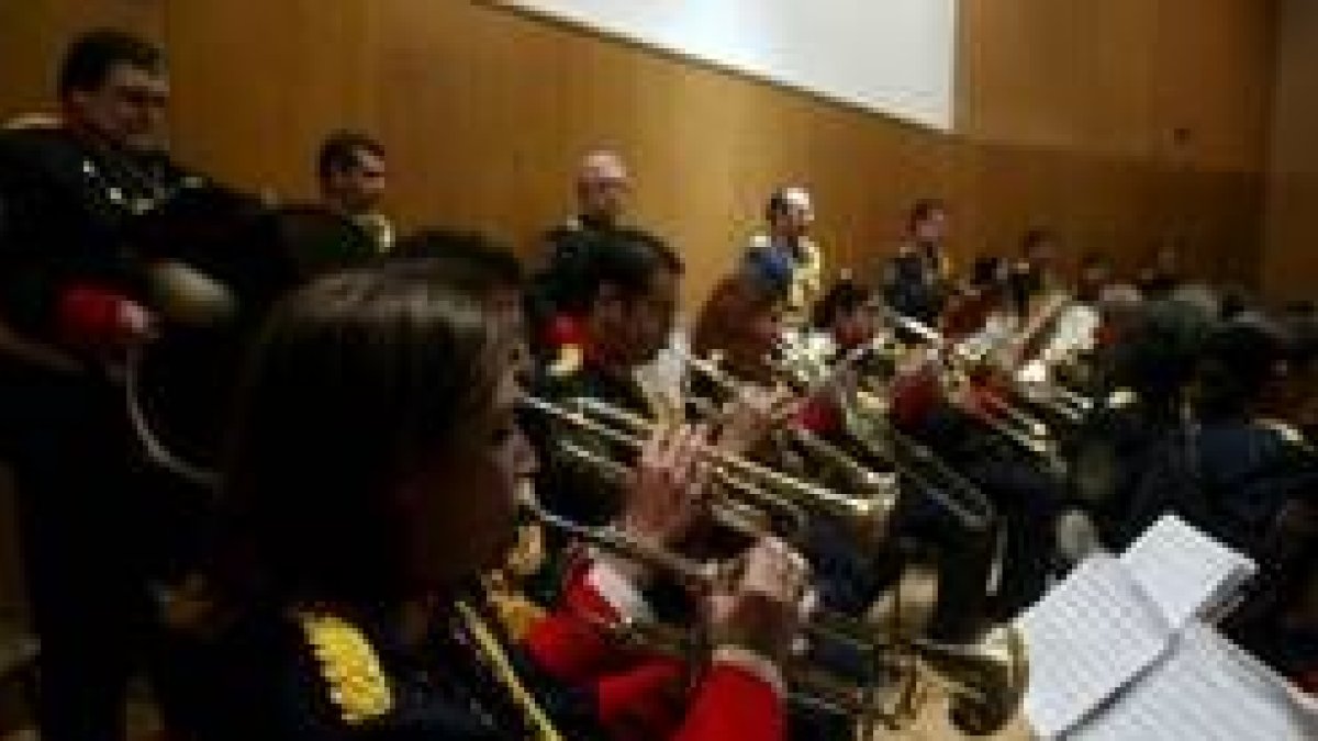 Un momento de la actuación de la banda de música de las Siete Palabras
