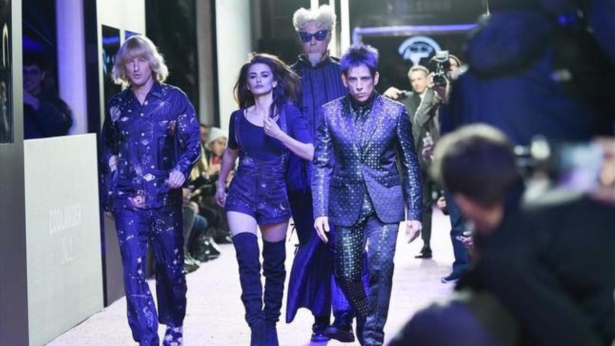 Owen Wilson, Penélope Cruz, Will Ferrell y Ben Stiller, en la pasarela de la Semana de la Moda de Nueva York, este martes.