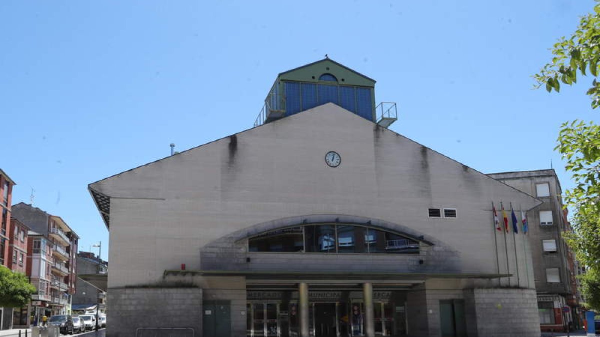 Mercado de Abastos de Ponferrada. DE LA MATA