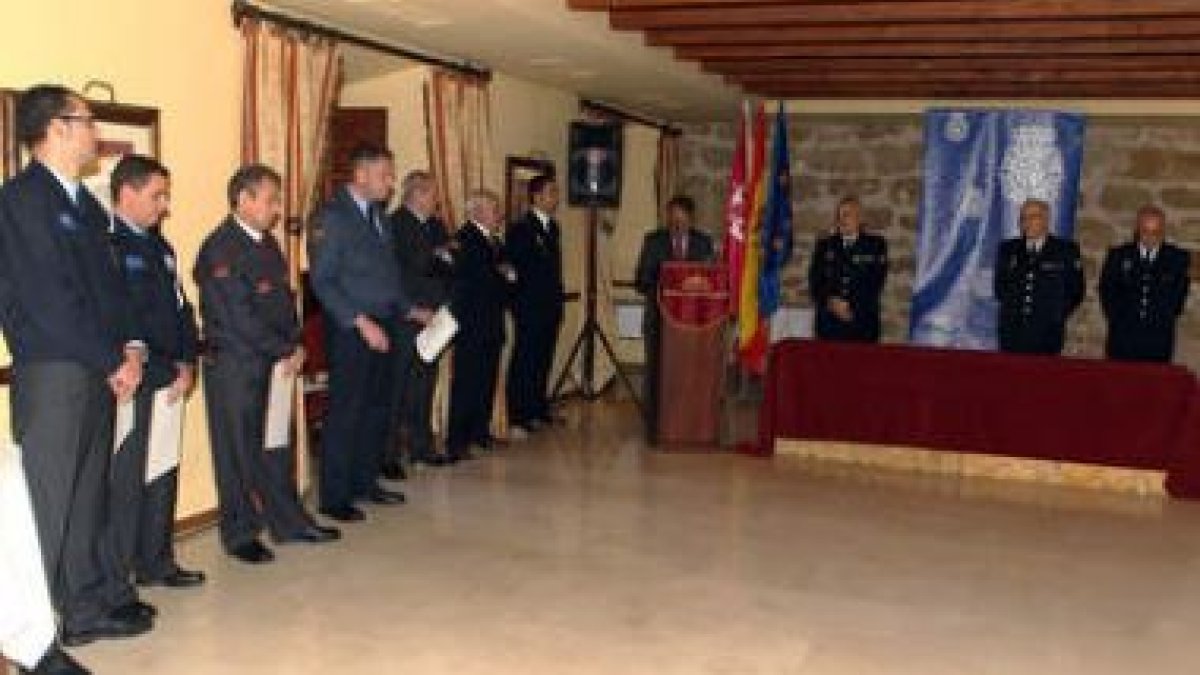 Foto de familia de los galardonados.