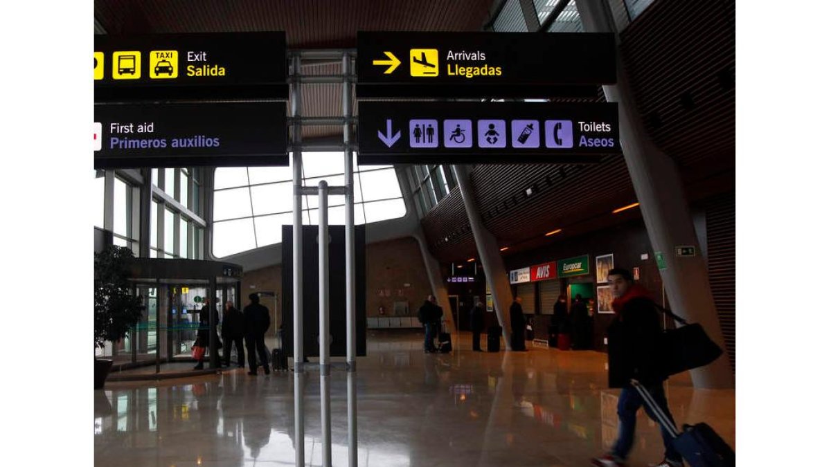 La normalidad imperó ayer en el aeropuerto de León.