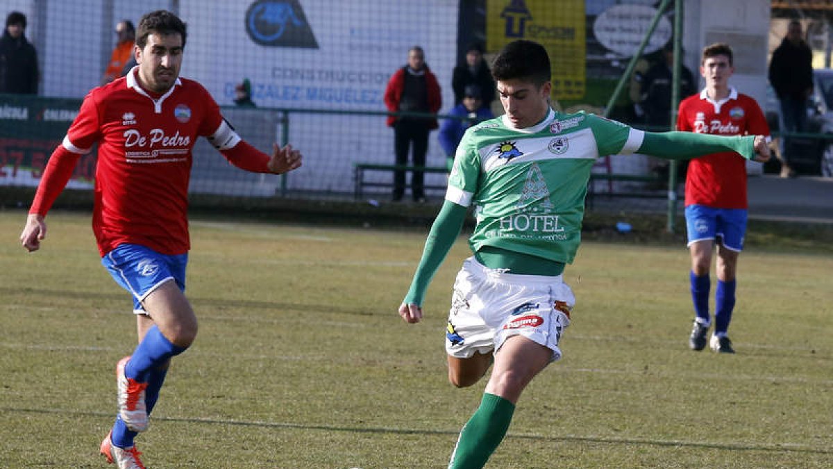 Jorge volverá a ser una de las bazas ofensivas del equipo maragato ante los burgaleses. MARCIANO PÉREZ