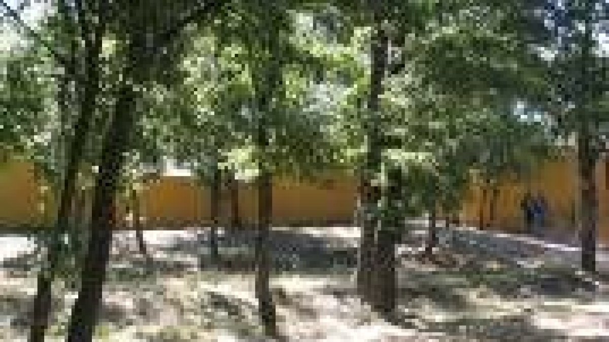 El Ayuntamiento asegura que las instalaciones del campig de La Deves, en la foto, son seguras