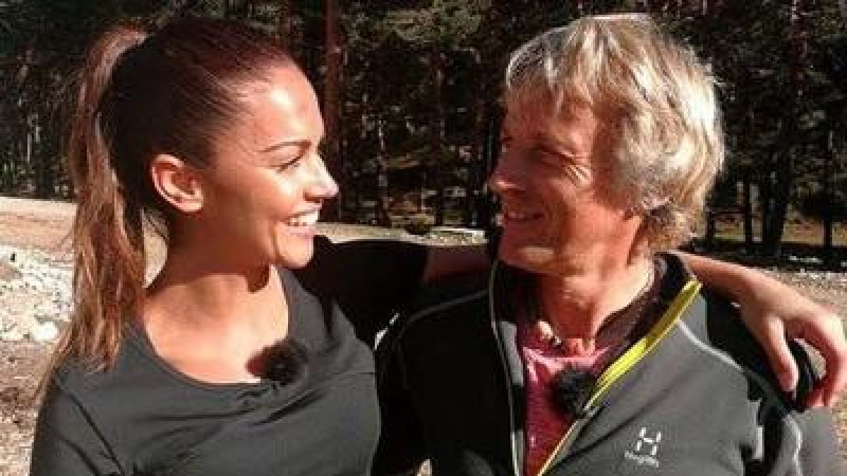 Jesús Calleja con Lara Álvarez. Juntos darán las campanadas en Telecinco este año.