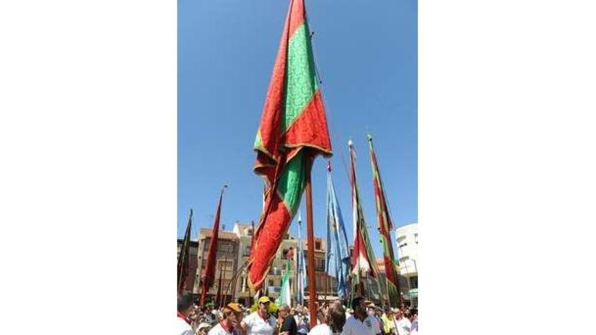 El pendón de La Bañeza cumple su segundo aniversario.