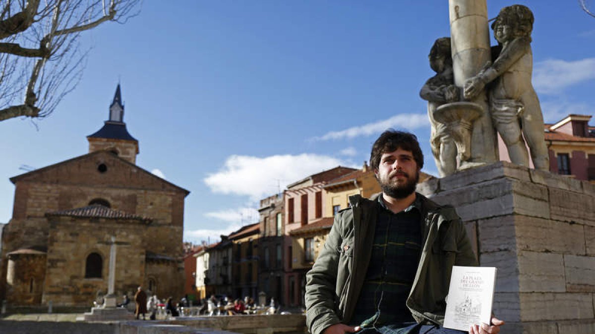 El empedrado de la plaza es su gran característica. RAMIRO