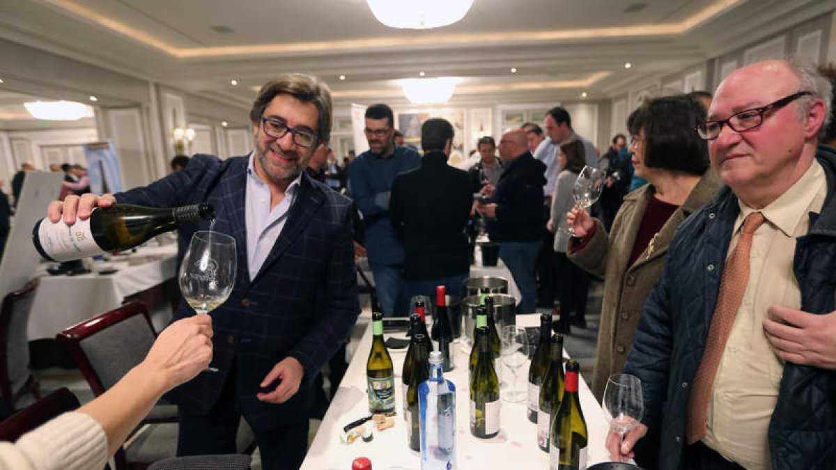 Uno de los actos promocionales de los vinos de la DO Bierzo en Madrid. RAQUEL P. VIECO