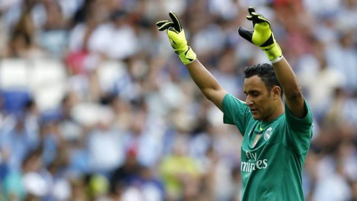 El portero del Real Madrid, Keylor Navas, durante el partido disputado contra el Espanyol en el Power 8 Stadium de Cornellá-El Prat.