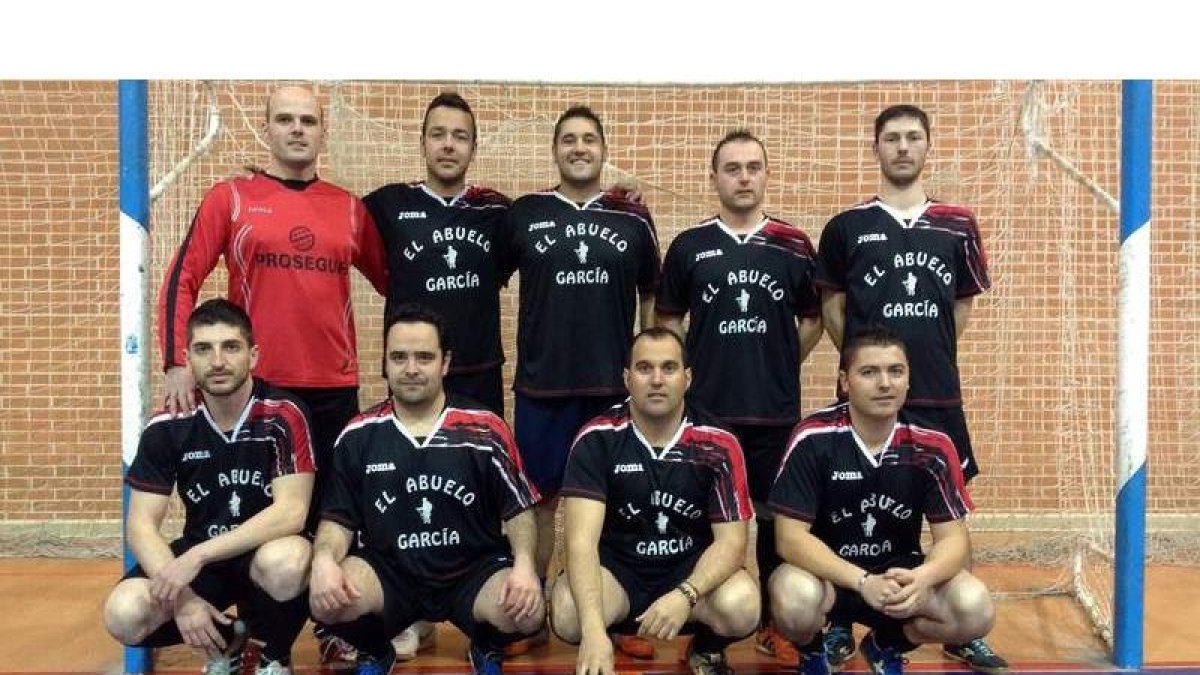 Formación del equipo de El Abuelo García que disputa la competición de Antibióticos.