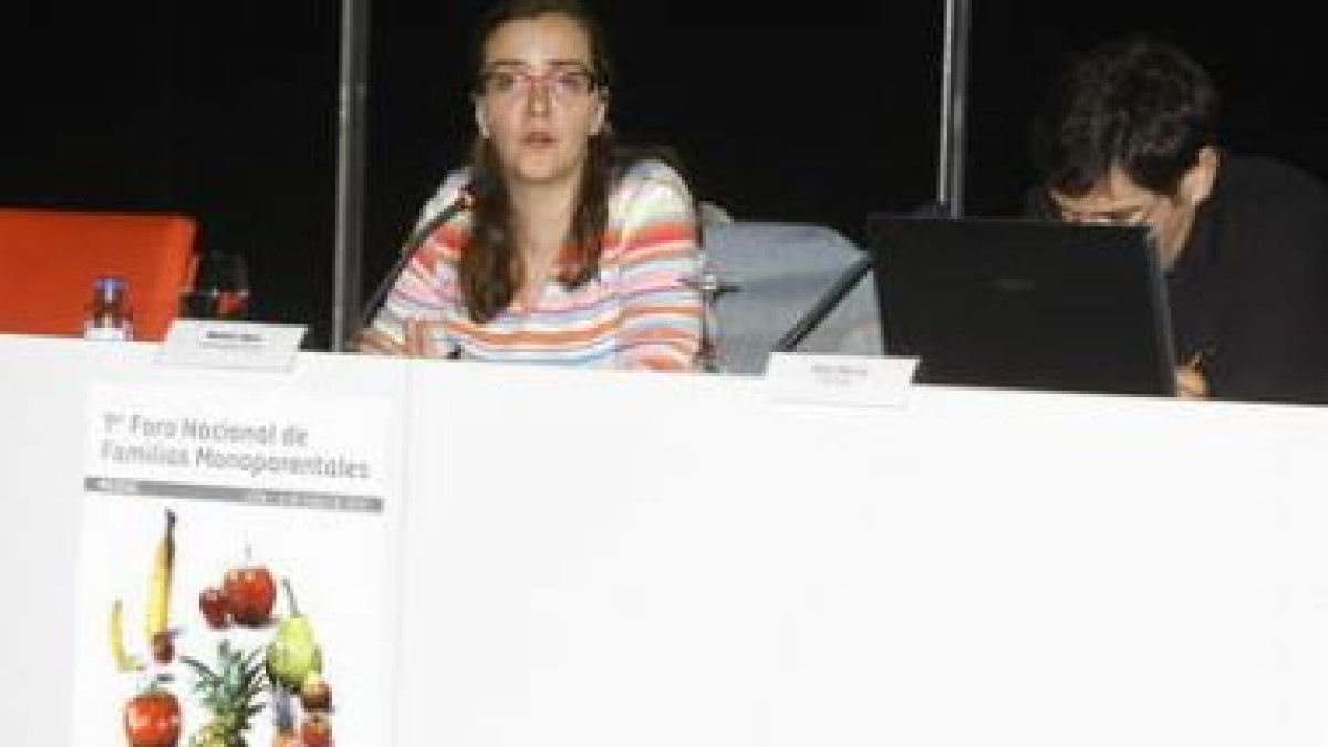 León acogió un foro sobre familias monoparentales.