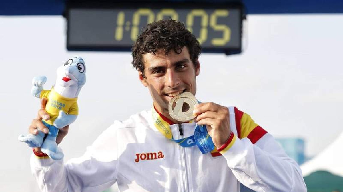 El triatleta leonés Kevin Viñuela quiere dar el salto a la media distancia en triatlón. FCYL TRIATLON