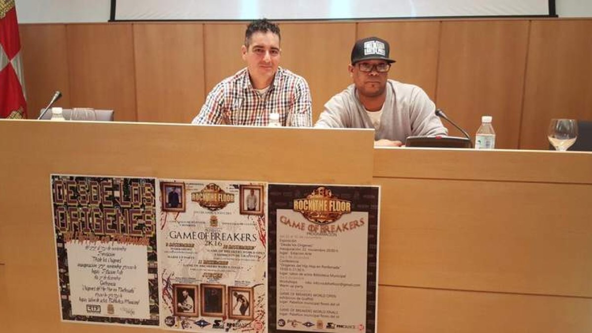 El representante del colectivo Rock the Floor y el edil de Deportes presentaron ayer los actos. DL