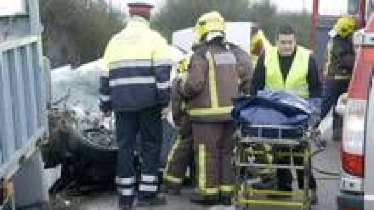 La joven leonesa resultó muerta tras chocar su coche con un camión en Lleida
