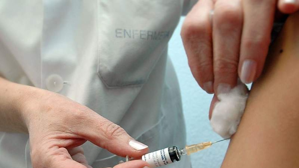 La vacuna previene el contagio del virus del papiloma humano.