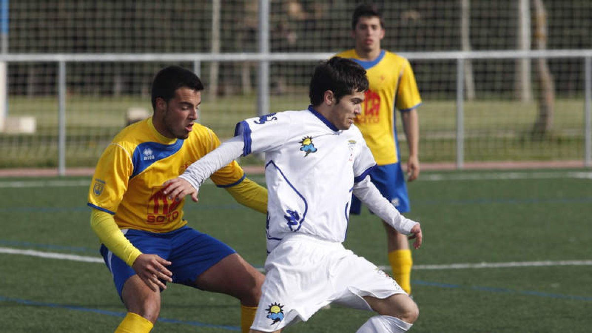 El equipo leonés golea al Calasanz y logra la permanencia.