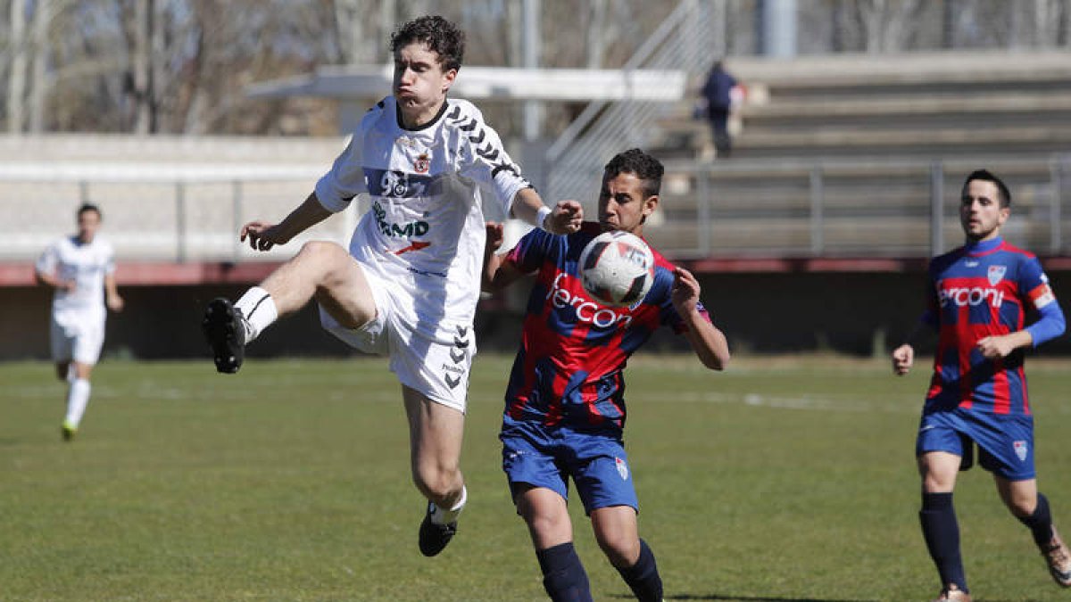 El equipo leonés se reencontró con la victoria en Valladolid. JESÚS