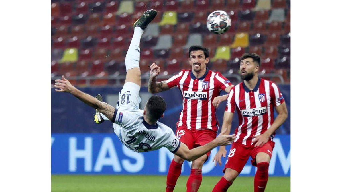 La chilena de Olivier Giroud superó así al Atlético de Madrid en la ida de octavos de final. ROBERT GHEMENT