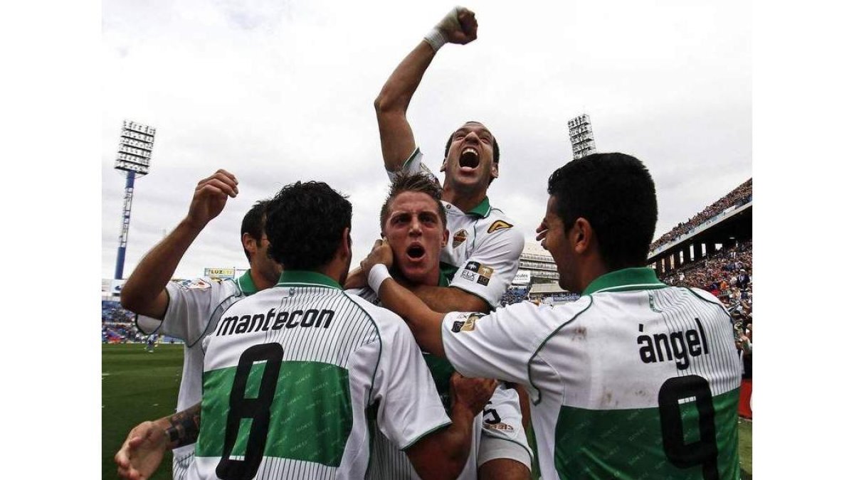 La imagen de celebración del Elche se está haciendo muy familiar durante esta temporada. La Deportiva intentará que no se repita el domingo
