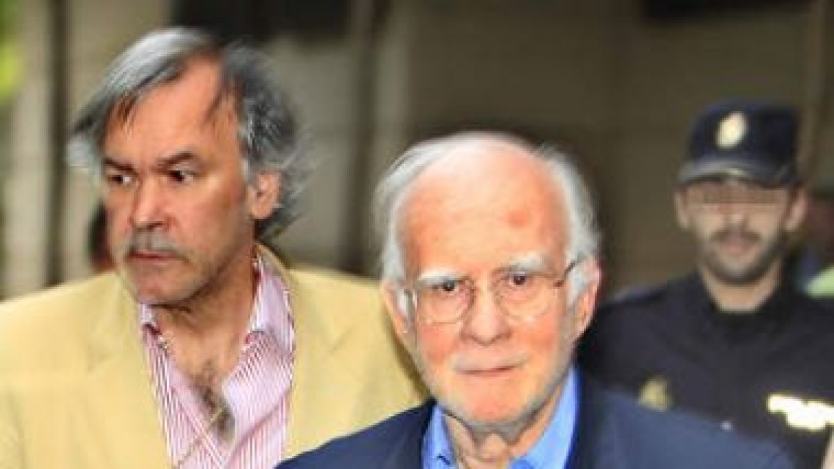 Teddy Bautista, ayer, a la salida de la Audiencia Nacional.