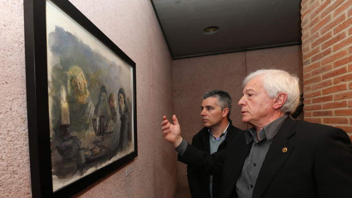 Santiago Macías y Gómez Domingo, en la inauguración de la exposición.