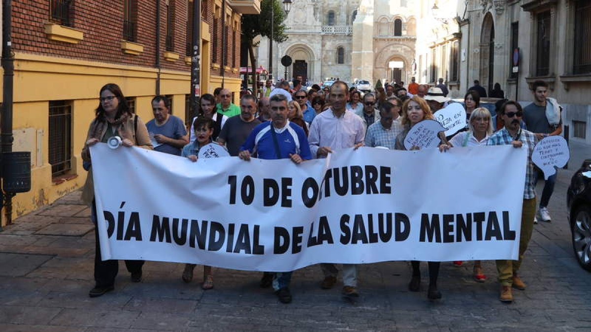 Imagen de la manifestación celebrada ayer en León. RAMIRO