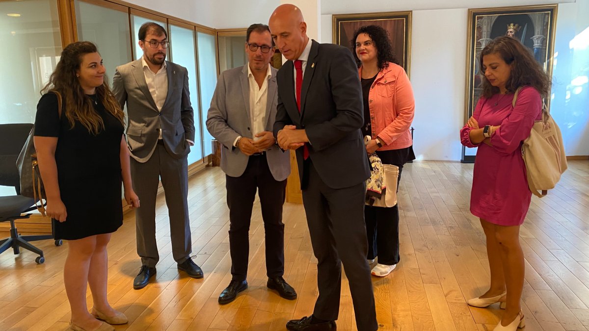 Diez, en el transcurso del acto de presentación del cupón de la ONCE. MÁZ