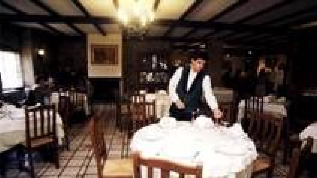 La hostelería es uno de los sectores más demandados por los parados de San Andrés del Rabanedo