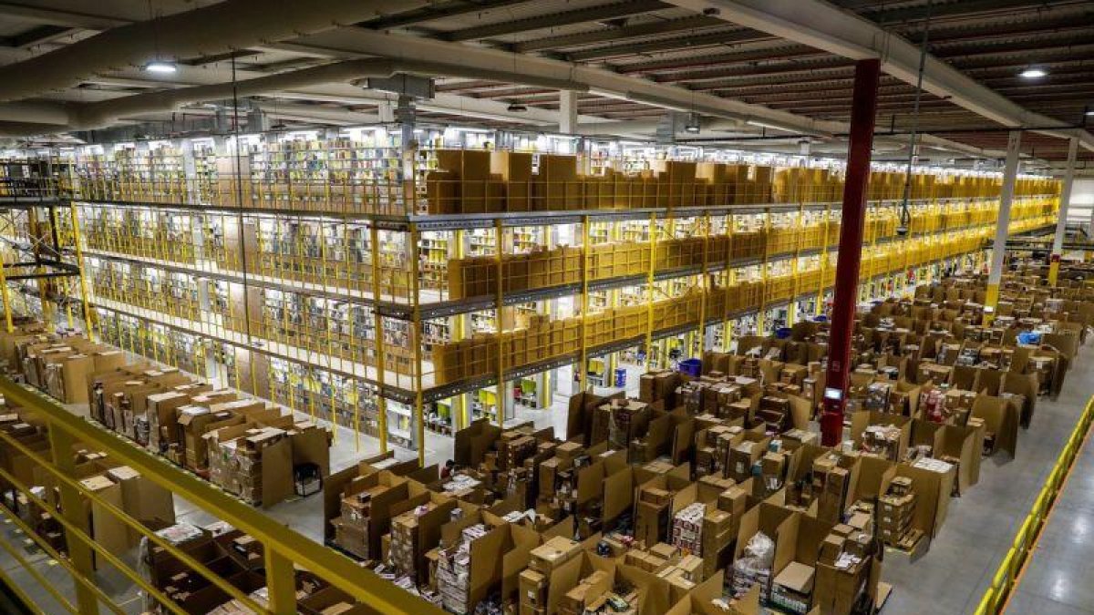 La cifra de negocios de las empresas repunta hasta niveles de 2006 y encadena 18 meses consecutivos de incrementos interanuales.