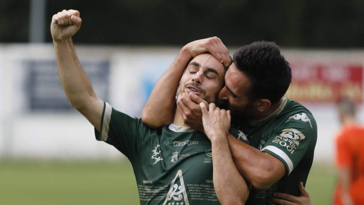 El Atlético Astorga quiere repetir esta imagen alegre al final de la Liga regular. MARCIANO PÉREZ