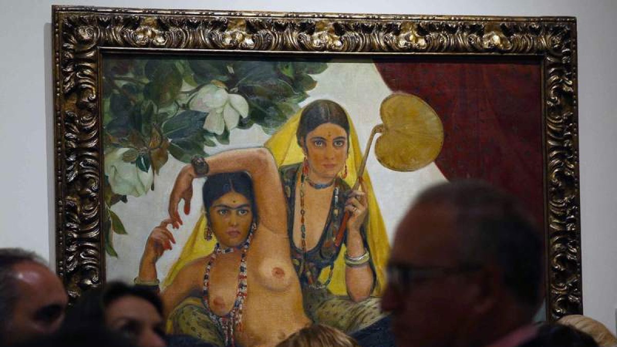 La obra ‘Bayaderas indias’, de Eduardo Chicharrao, entre las donadas por Gerstenmaier. PACO CAMPOS