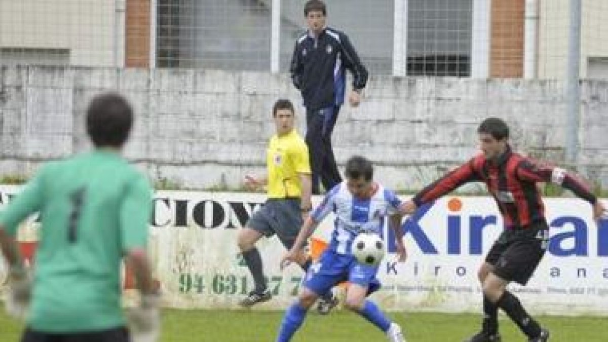 El público celebró que su equipo sigue peleando por entrar en play off