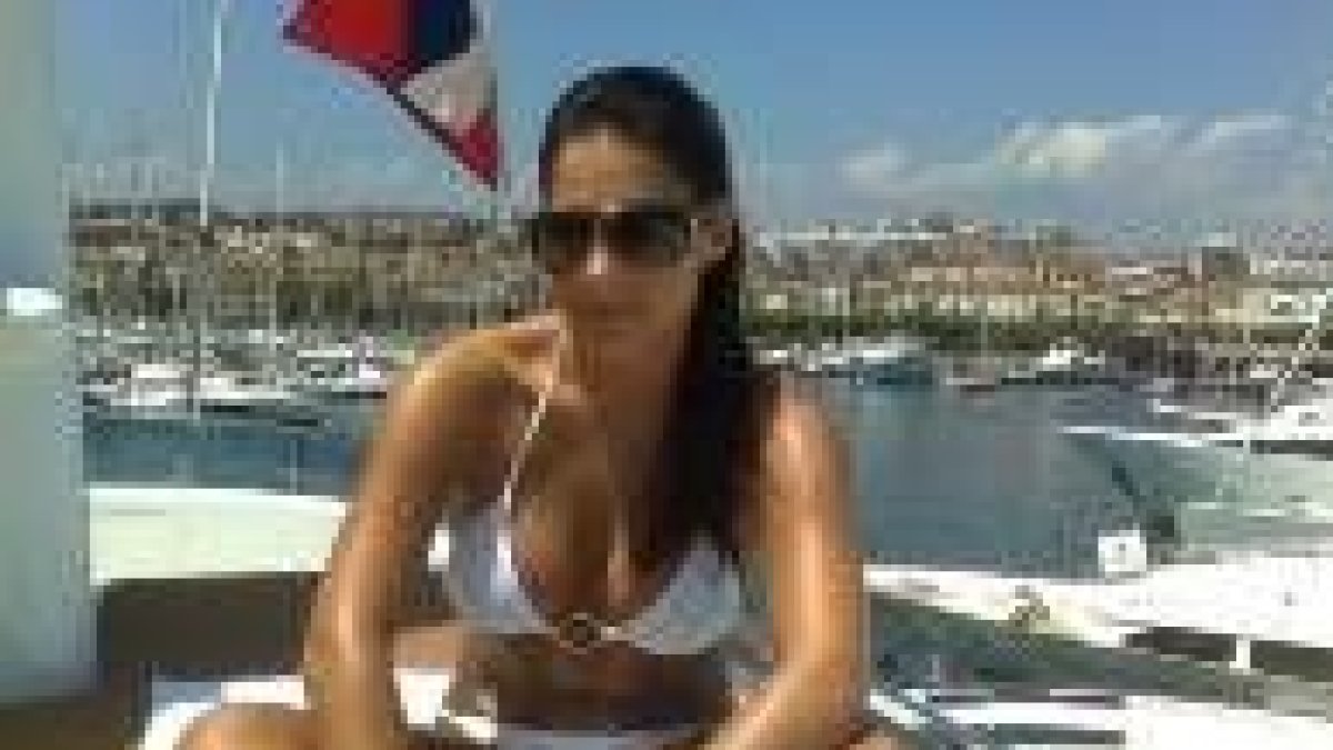«Kristen» en una de las fotos distribuidas ayer a través de la Red