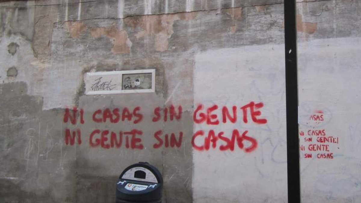 Uno de los lemas atribuidos al grupo de movilización social Stop Desahucios León.