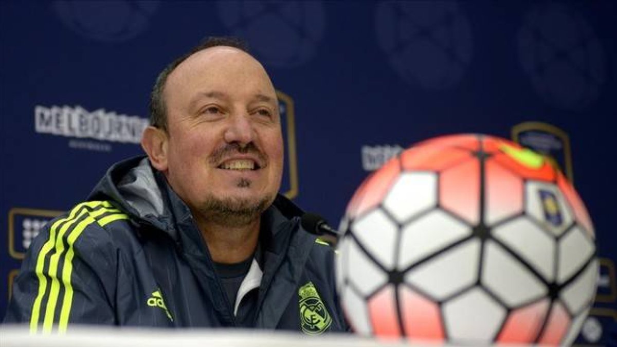Rafa Benítez, en la rueda de prensa previa al primer partido de la pretemporada del Real Madrid, ante el Roma en Molbourne.
