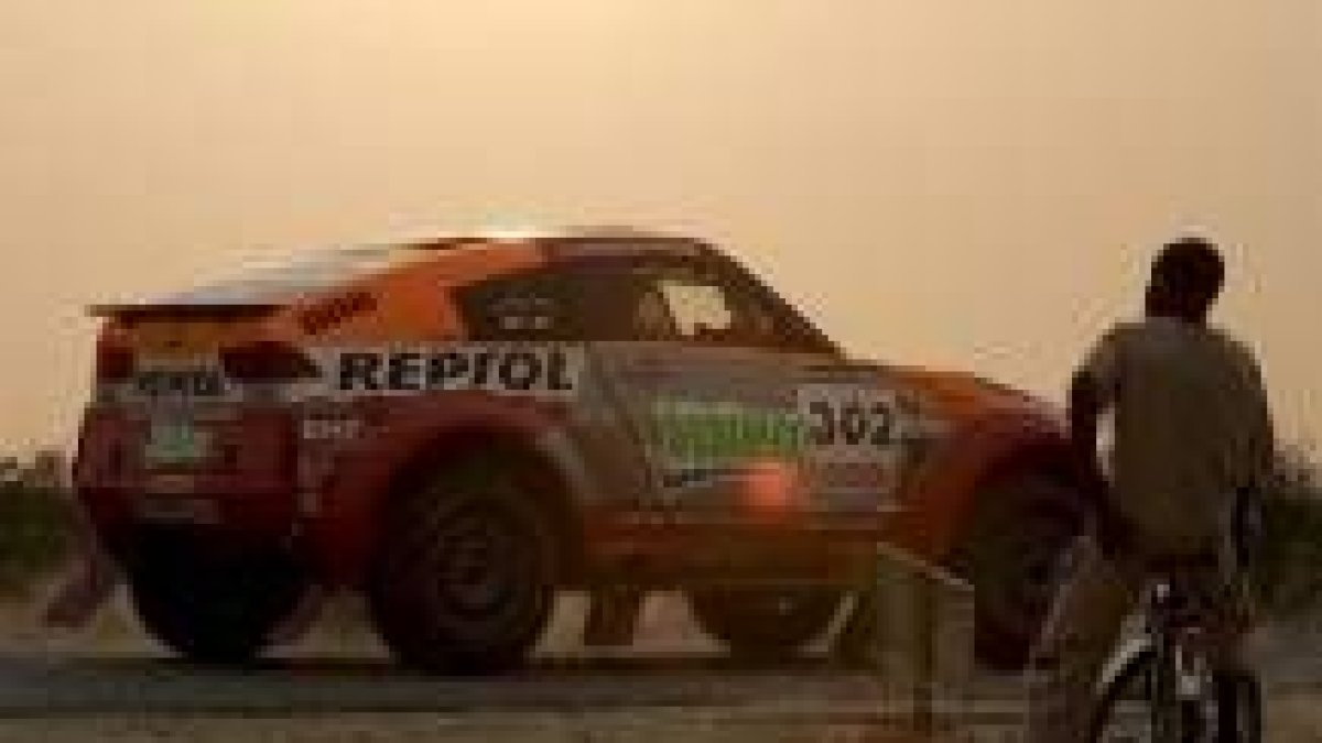 Luc Alphand se encontró ayer con un inesperado liderato debido al accidente de Setephane Peterhansel