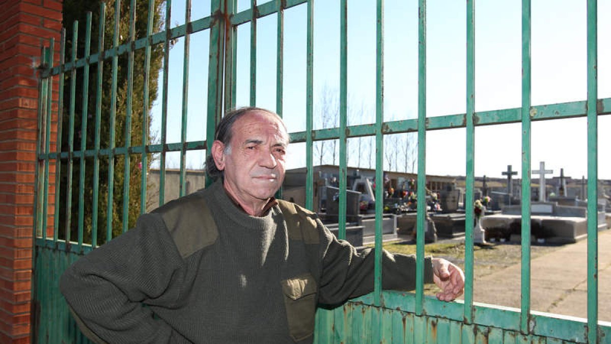 SECUNDINO PÉREZ