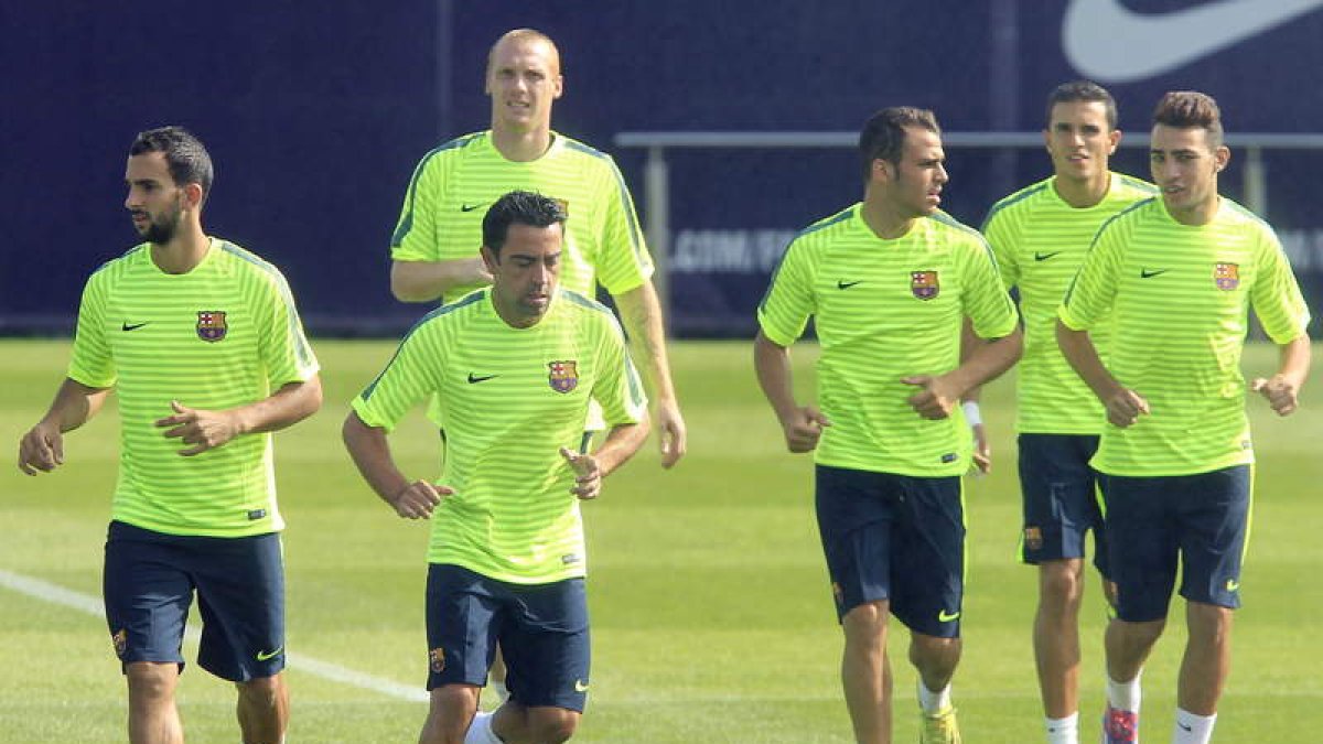 Montoya (i) ha pedido al Barcelona su venta al no contar en los planes de Luis Enrique.