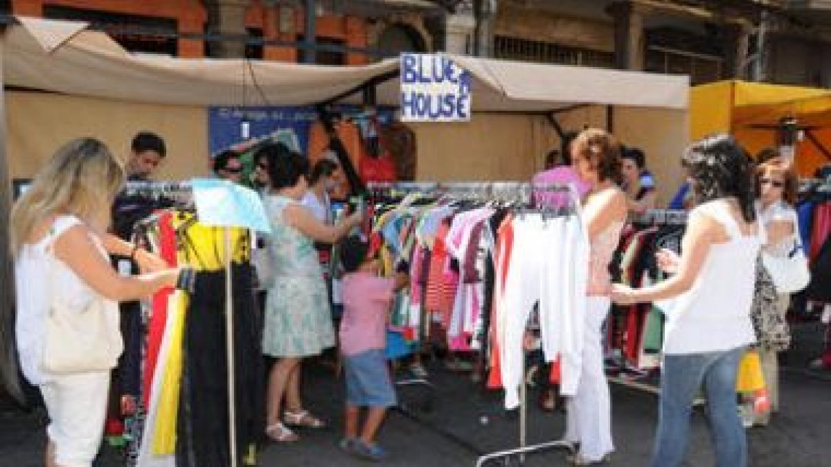 La feria se ubicó este año en la plaza Mayor.