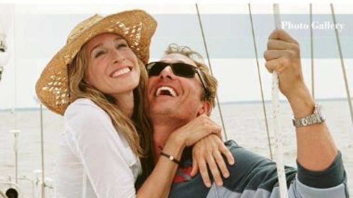 Los actores Matthew McConaughey y Sarah Jessica Parker protagonizan esta tonta comedia