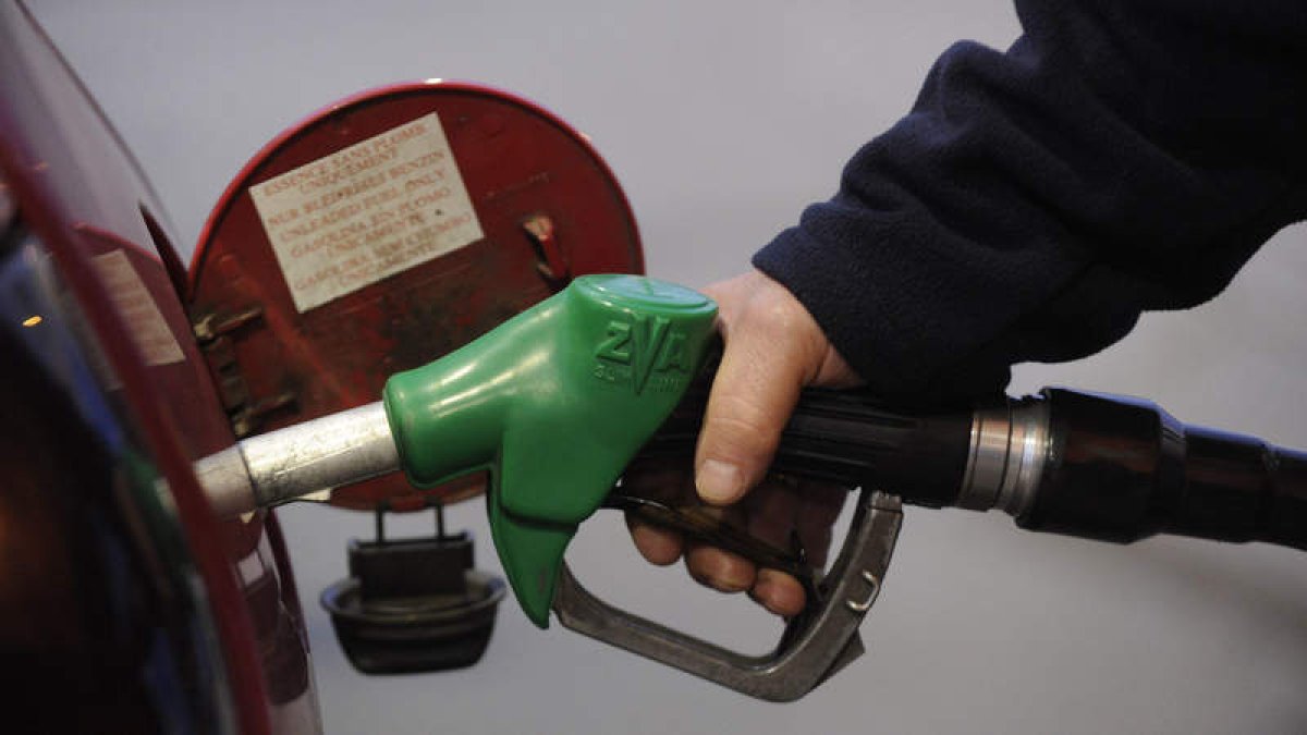 El precio de los combustible hace que la cesta de la compra marque cotas históricas en la provincia. JAVIER QUINTANA