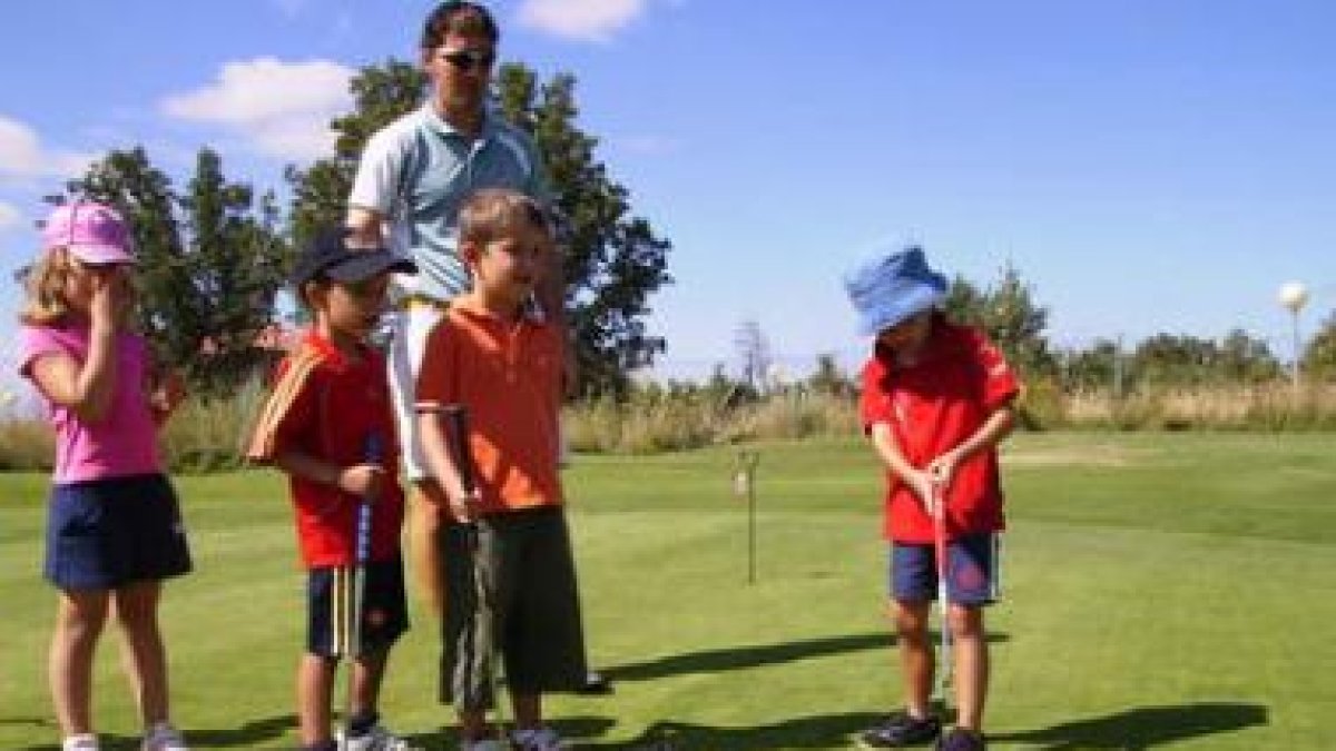 El Campus de León Club de Golf es un clásico de verano.