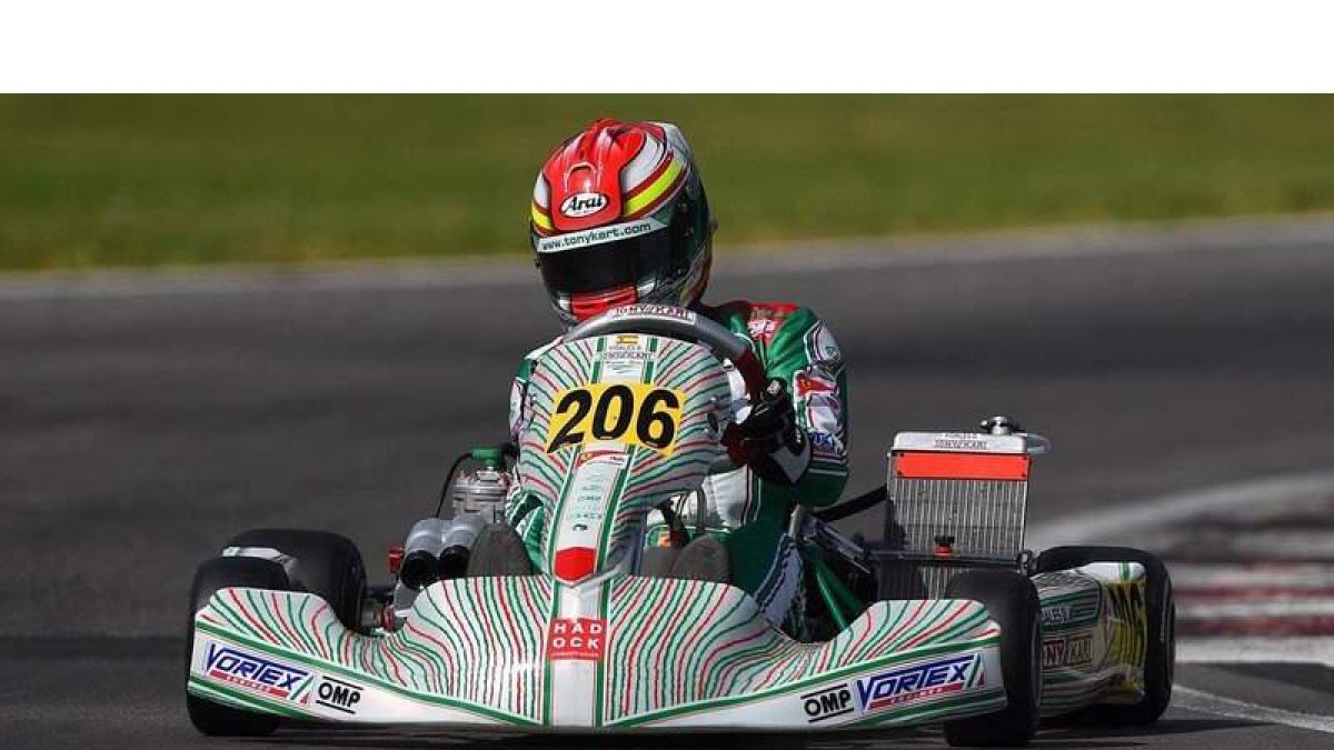 Vidales buscará encaramarse al primer peldaño del podio del Europeo de karting. NACHO NÚÑEZ